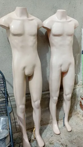 Preços variados Maniquins para loja de roupas, diversos tamanhos, novos, aceito cartão ?