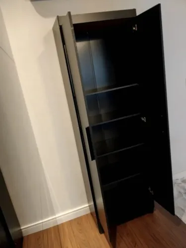 Armário preto multiuso 2 portas