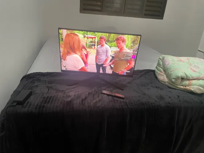 Monitor 24 e smart tv com Wi-Fi