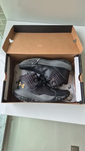 Tênis de basquete Under Armour Jet 21