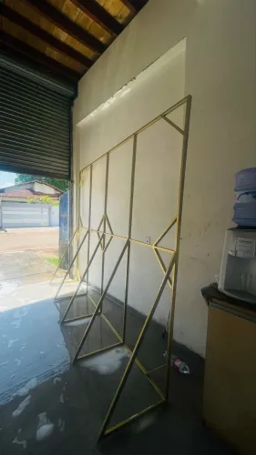 Estrutura para painel aniversário