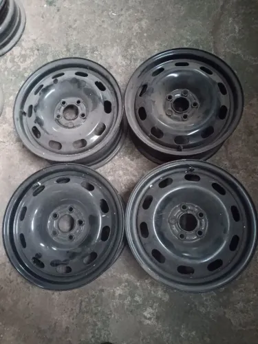 Rodas Volkswagen Aro 15" 5 Furos