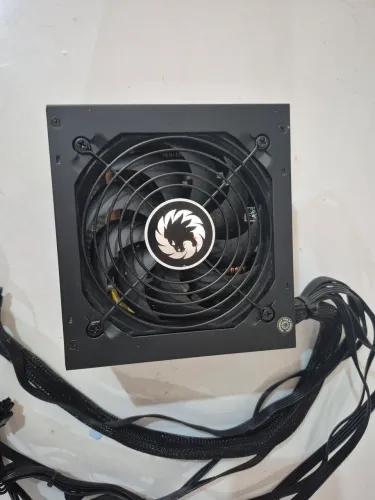 Fonte gamemax gs600 600w 80 plus White