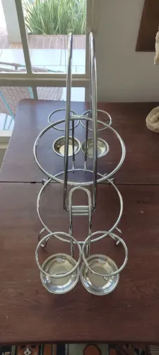 Suporte de pratos e talheres
