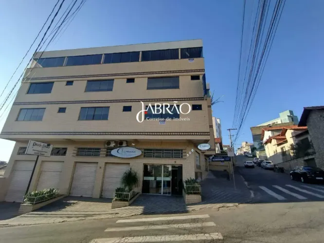 Prédio para aluguel, Centro - Barbacena/MG