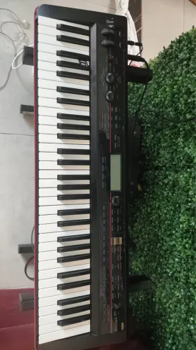 Teclado Korg Kross 61