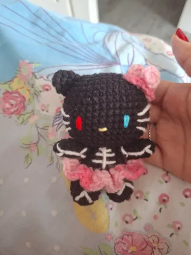 Amigurumi Hello Kitty Esqueleto