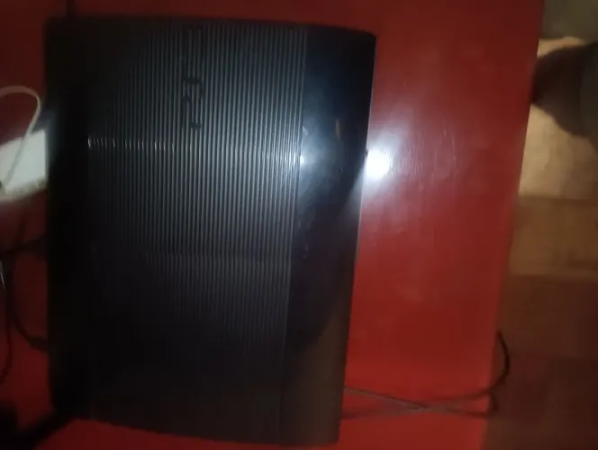 Vende se ou troca se PlayStation 3 desbloqueado/ + jogos