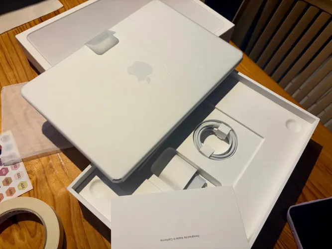 MacBook Neo -512 Gigas ( lacrado )