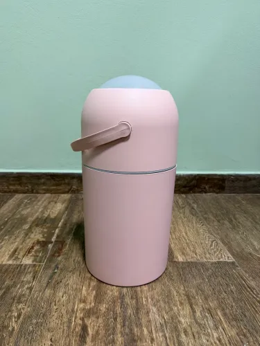 Lixeira Antiodor Rosa para Quarto de Bebê (Design Moderno) 