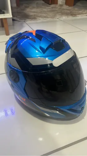 Capacete