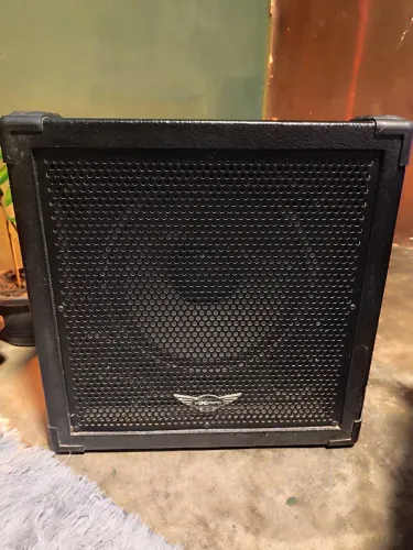 Caixa Amplificadora VoxStorm ( contrabaixo ).
