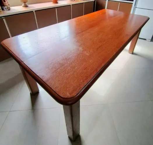 Jogo de mesa de jantar com 8 cadeiras em Ipê Rosa maciço