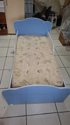Linda mini cama infantil com colchão