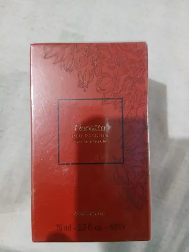 Perfume floratta red passion na caixa