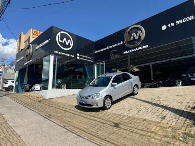 Toyota Etios XLS Sedan 1.5 Flex 16V 4P Aut. 2016