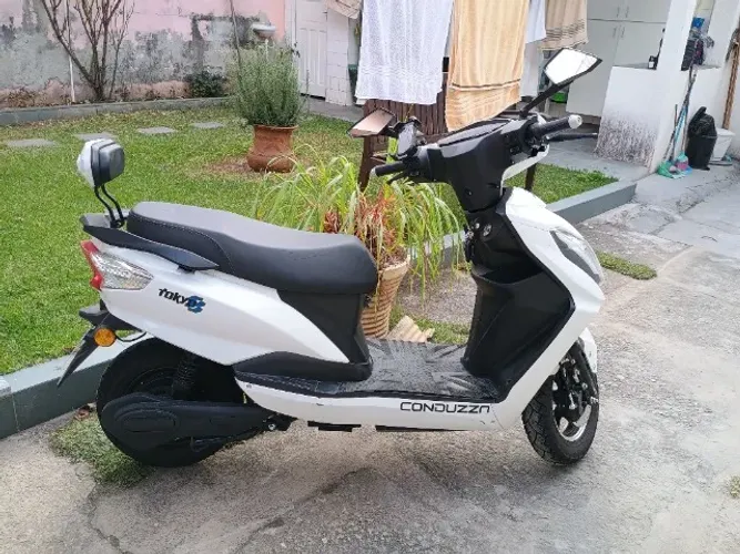 Scooter elétrica Tokio
