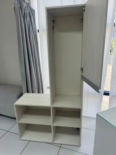 Móvel porta filtro de água com galão para escritório 
