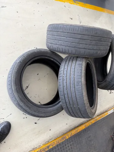 Vendo 3 Pneus Dunlop 215/50 R17 