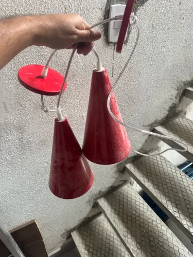 Pendente de lâmpada para bancada