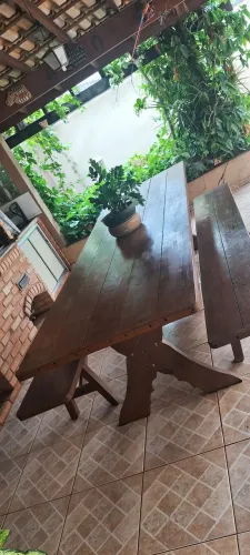 Mesa madeira maciça