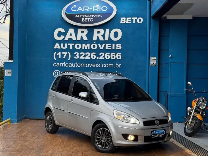 Fiat Idea Essence 1.6 Flex 16V 5P 2013