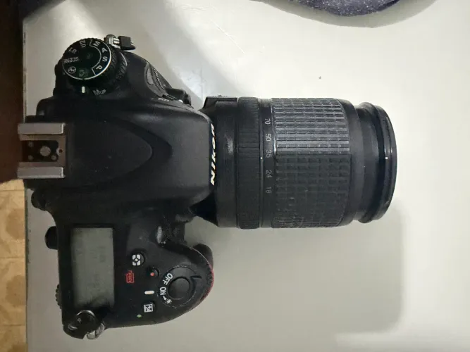 Câmera d610 Nikon full frame lente 18-140