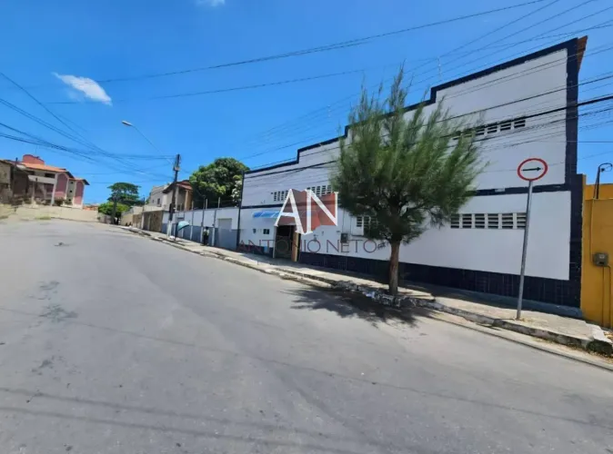 Prédio à venda,1.633,50 m² por R$ 2.500.000,00 - Itaperi - Fortaleza/CE