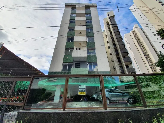 Apartamento à venda na Tamarineira | 139 m² | 3 quartos, suíte, dependência completa | 1 v