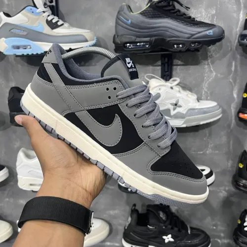 Tênis nike dunk low 