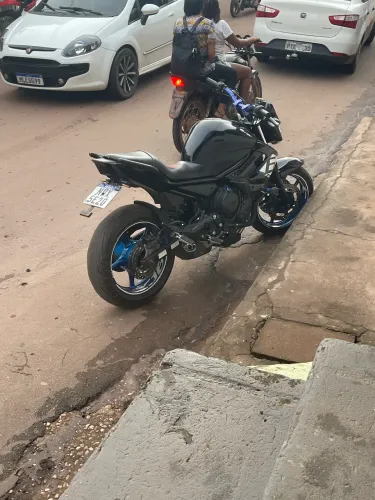 Moto bem cuidada e conservada! Só no ponto de transferir 