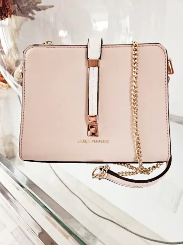 Bolsa Lança Perfume na Etiqueta