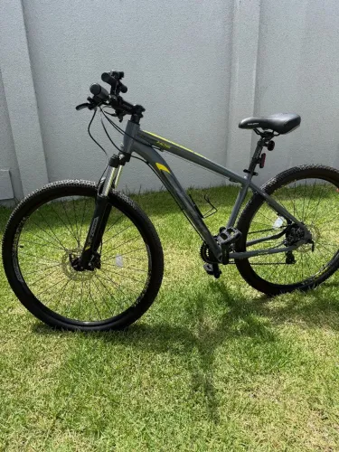 Bicicleta Aro 29 Oggi Hacker HDS 24v - Quadro 17 (C/ Nota Fiscal)