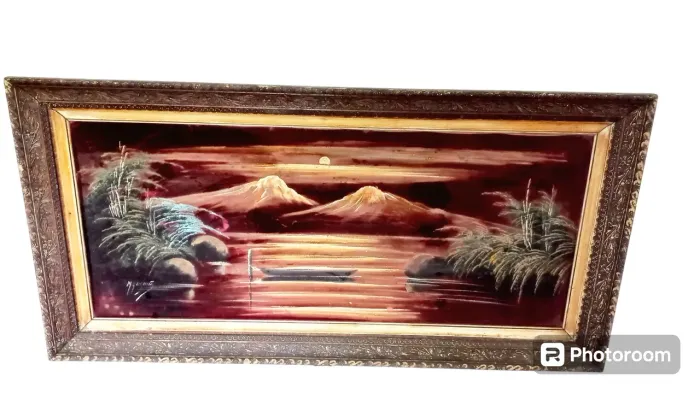 Quadro Maria Augusta assinado pintado em veludo década de 60