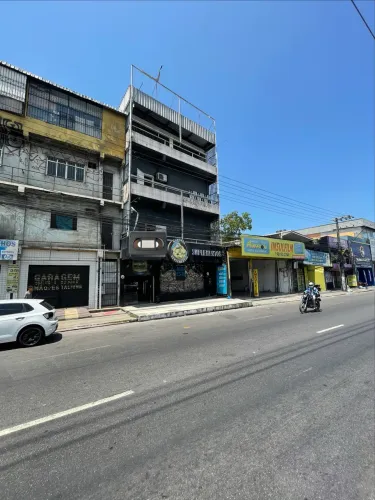 EXCELENTE PRÉDIO COMERCIAL !!!