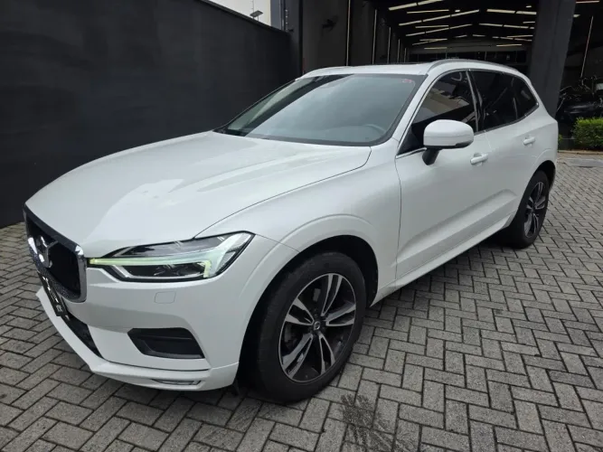 Volvo XC 90 2.5t 210cv AWD 5P 2020