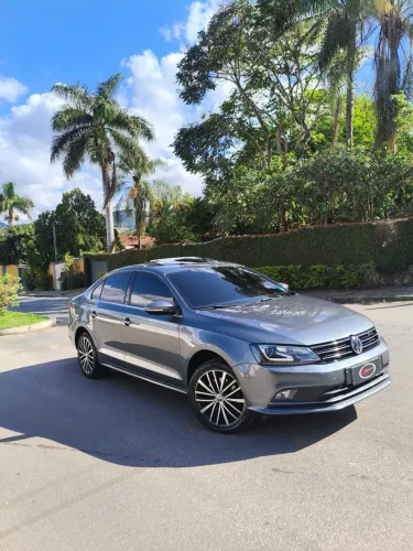 Volkswagen Jetta Highline 2.0 TSI 16V 4P Tiptronic 2017