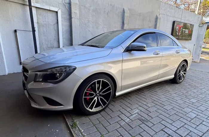 Mercedes-Benz CLA-200 First Edition 1.6 TB 16V Aut. 2014