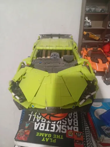 Lamborghini de lego com controle remoto