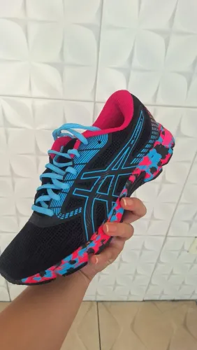 Tênis asics gel- Nunca usado.