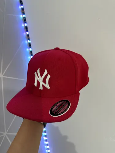 Boné NY Yankees Vermelho Flexfit