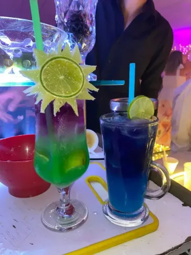 MESA DE ROSKA DRINKS {71} 9_8_3_8_7 - 5_7_6_5