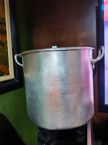 Panela de alumínio 38L