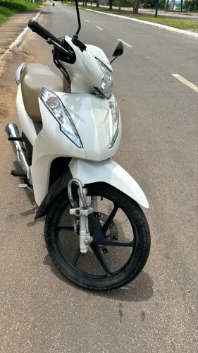 Vendo Honda Biz 125i