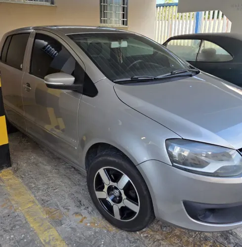 Volkswagen Fox 1.0 MI Total Flex 8V 5P 2012