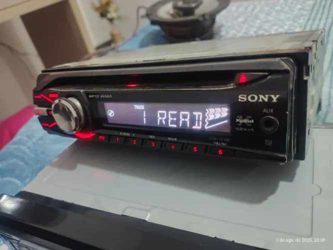 120,00 RÁDIO SONY XPLOD .AUX CD FM