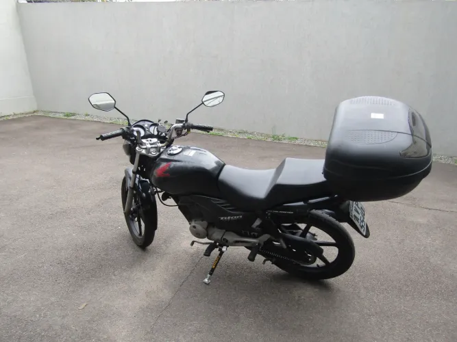 Motocicleta Titan 150