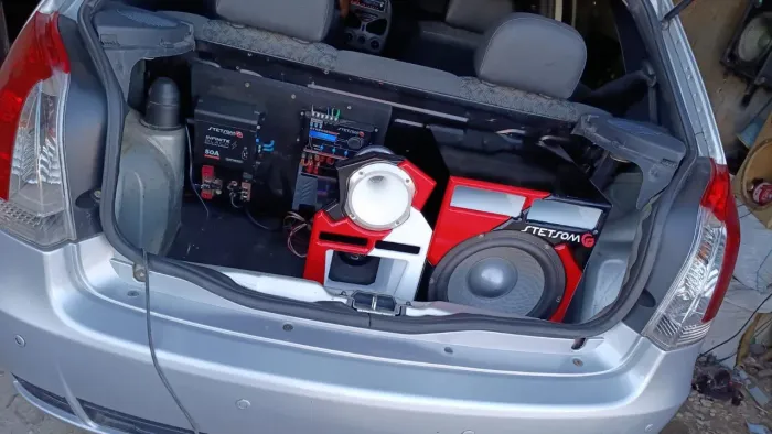 Som automotivo completo