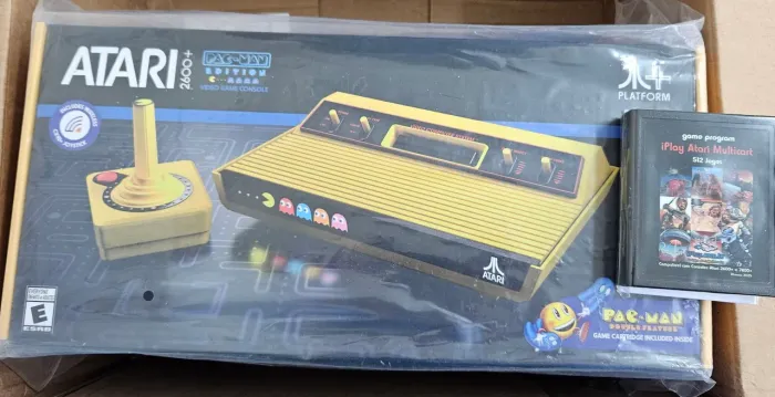 Atari 2600+ Plus Lacrado Pac Man Edition + Everdrive de chavinha + Brinde Quebra Cabeça