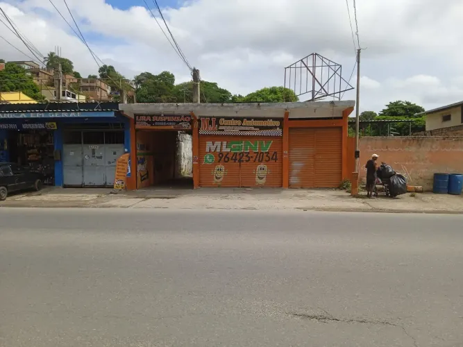 Duas lojas em Nova Iguaçu